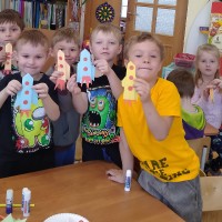 «К дню космонавтики»