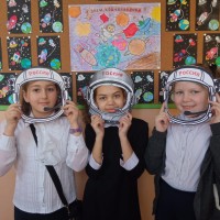 Ребята 3Б класса к космическому путешествию готовы!!!!