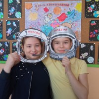 Ребята 3Б класса к космическому путешествию готовы!!!!