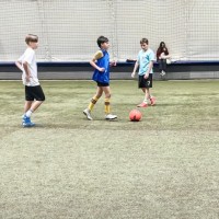 Футбол - это любимая игра всех ребят!