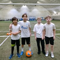 Футбол - это любимая игра всех ребят!