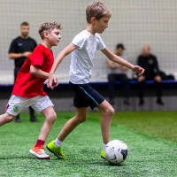 Футбол - это любимая игра всех ребят!