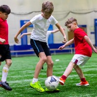 Футбол - это любимая игра всех ребят!