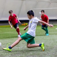 Футбол - это любимая игра всех ребят!